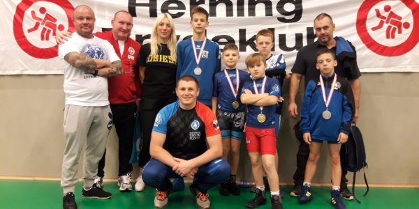 46389061_2108365945881830_3736858341951930368_o