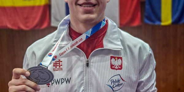 439249480_420894137550227_6234854365007170213_n kopia